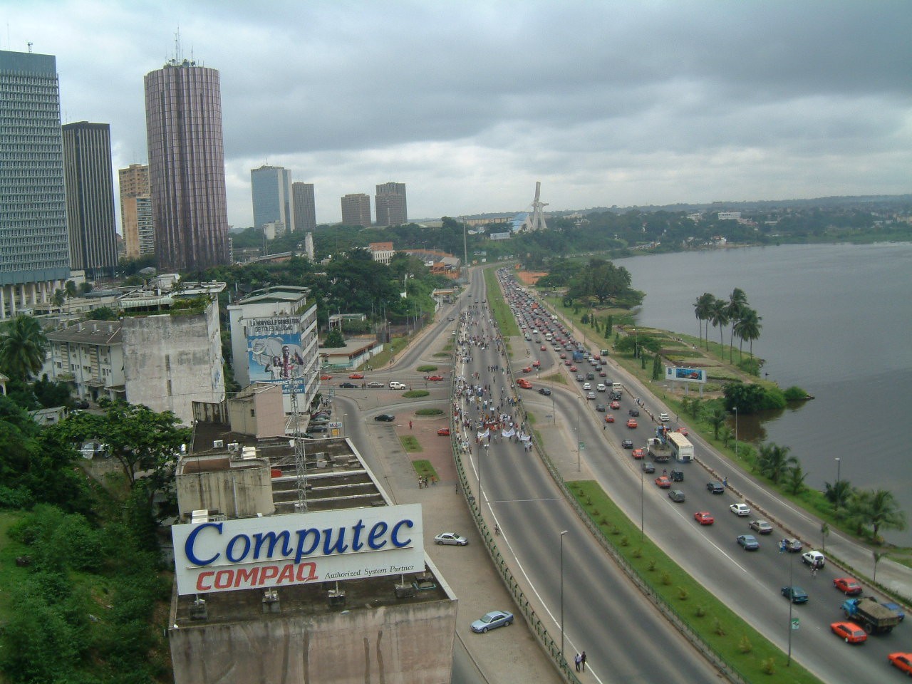 Abidjan By Night